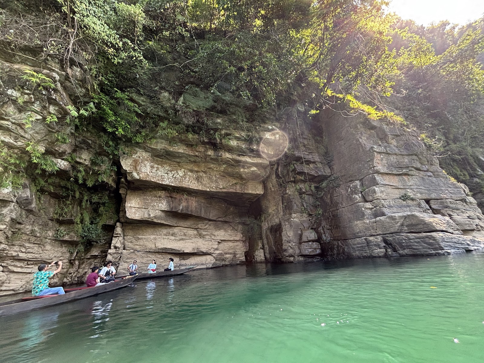 Dawki Best Boating Point - Viewpoints in Meghalaya, Image 2 of 4