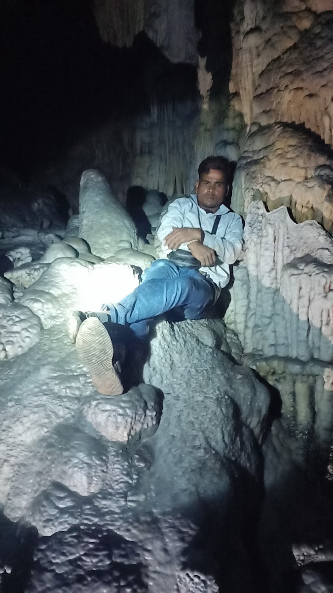 Krem Liat Prah Cave - Attractions in Meghalaya, Image 4 of 4