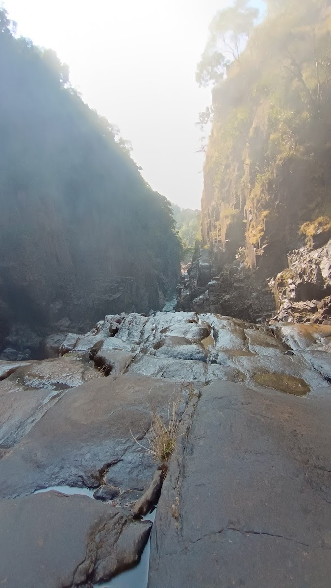 Kshaid Langshiang Waterfalls - Attractions in Meghalaya, Image 3 of 4