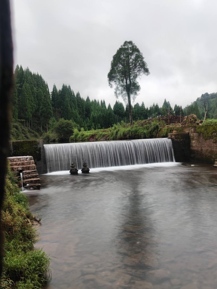 Kyrdemkhla Picnic Spot - Attractions in Meghalaya, India