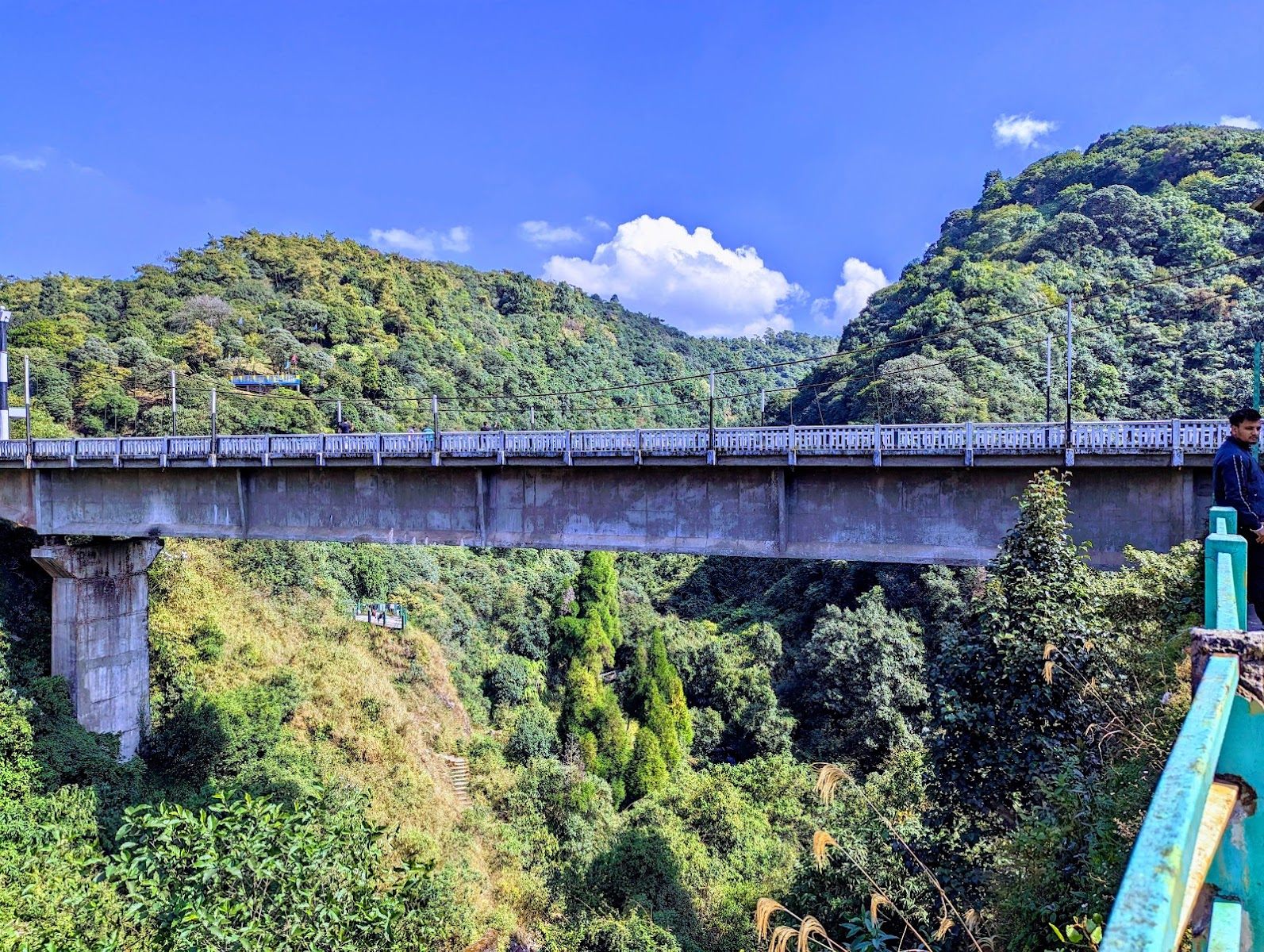 Mawkdok Dympep Valley View Point - Attractions in Meghalaya, Image 3 of 4