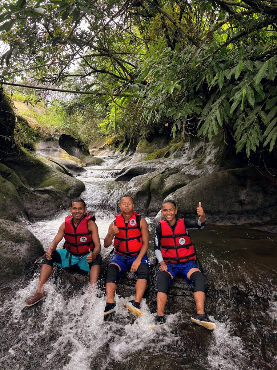 Mawlyngbna River Canyoning & Adventure Guide - Viewpoints in Meghalaya, Image 3 of 4