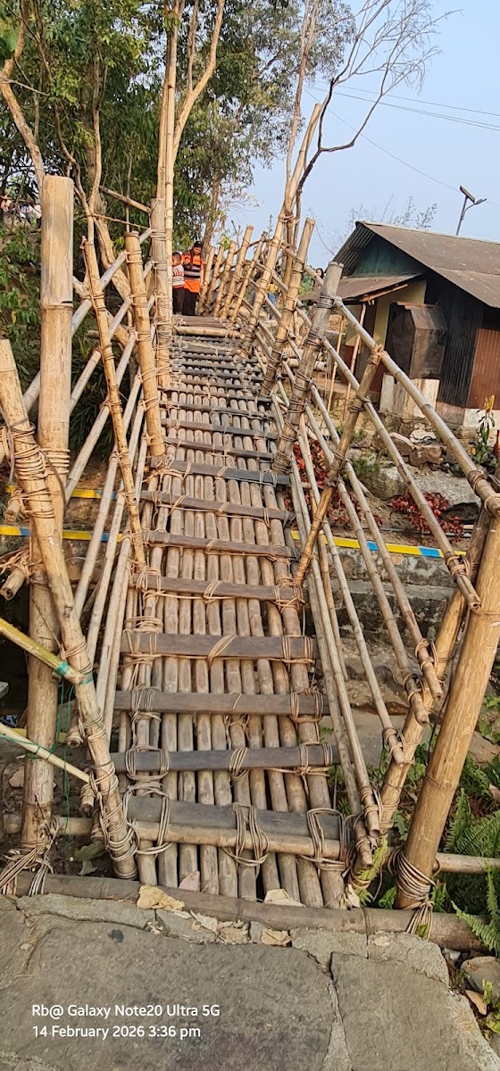 Mawlynnong village trek - Viewpoints in Meghalaya, Image 2 of 4