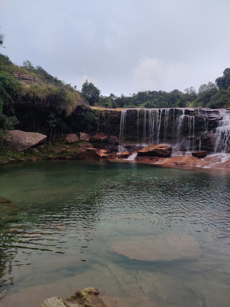 Mawsawa Falls - Attractions in Meghalaya, Image 2 of 4