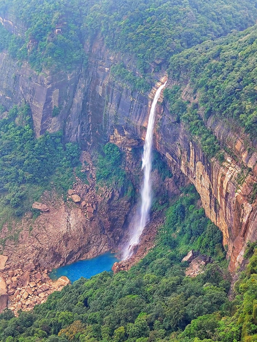 Nohkalikai Falls View point - Attractions in Meghalaya, India