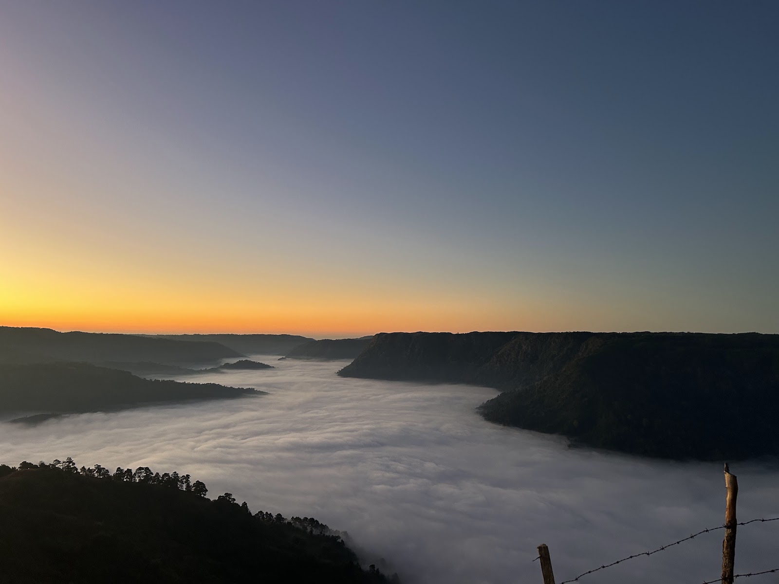 Nongjrong Viewpoint Parking - Viewpoints in Meghalaya, Image 3 of 4