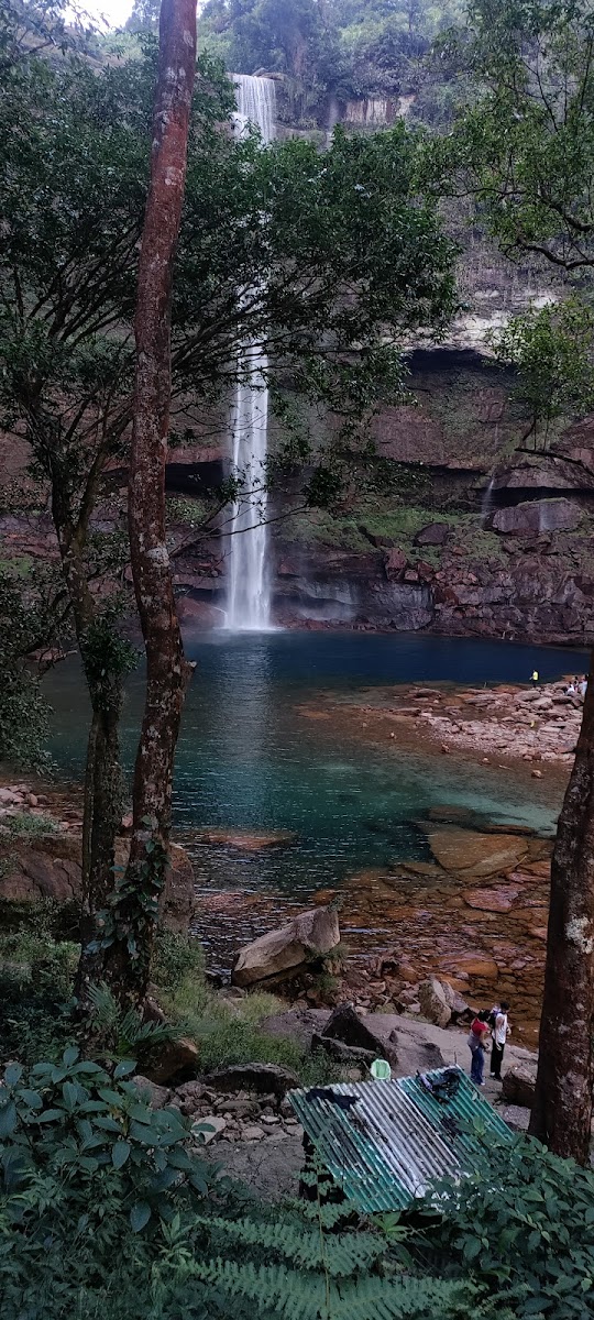 Phe Phe Fall - Attractions in Meghalaya, Image 3 of 4