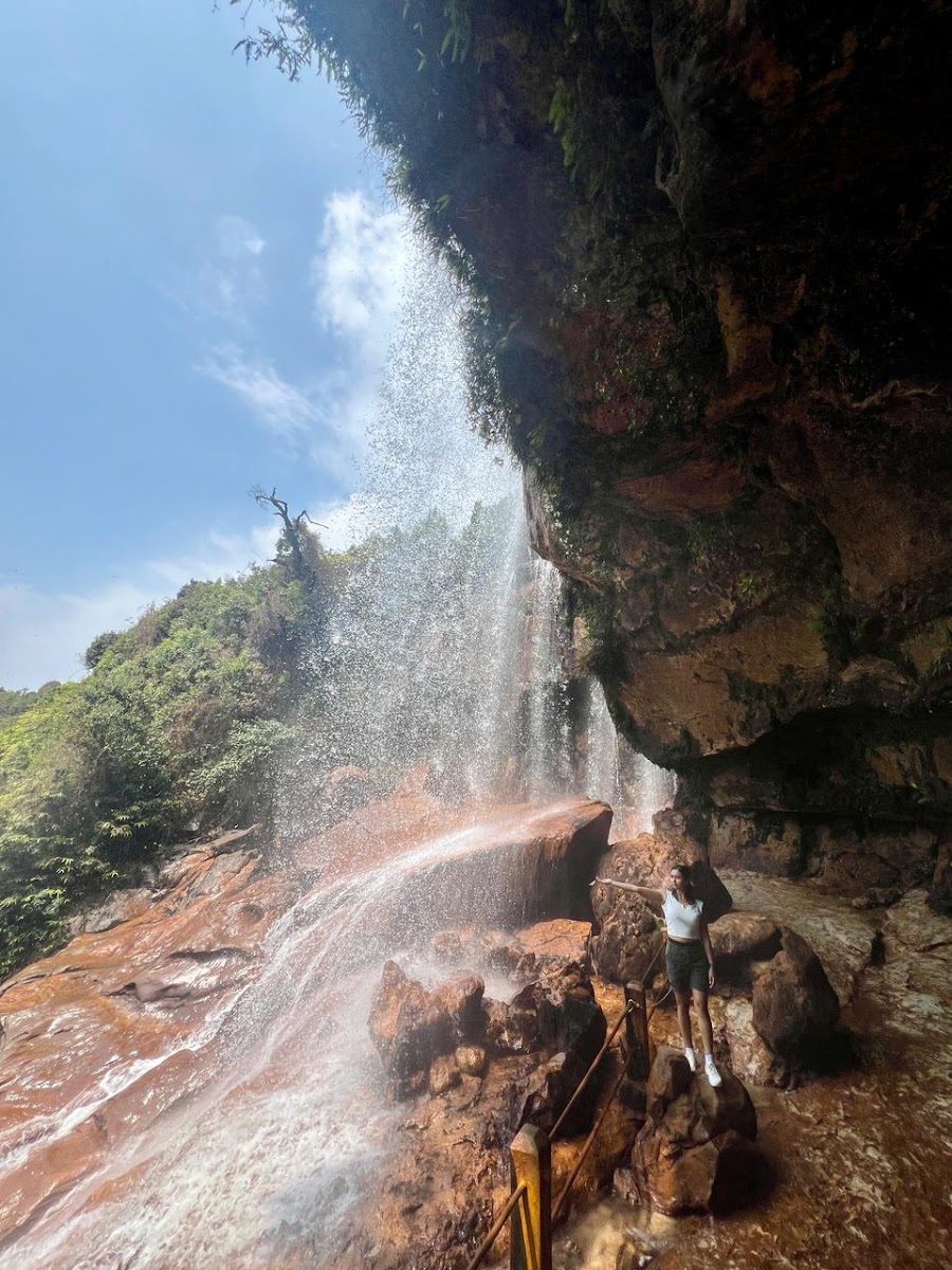 Prut Waterfall - Attractions in Meghalaya, Image 2 of 4