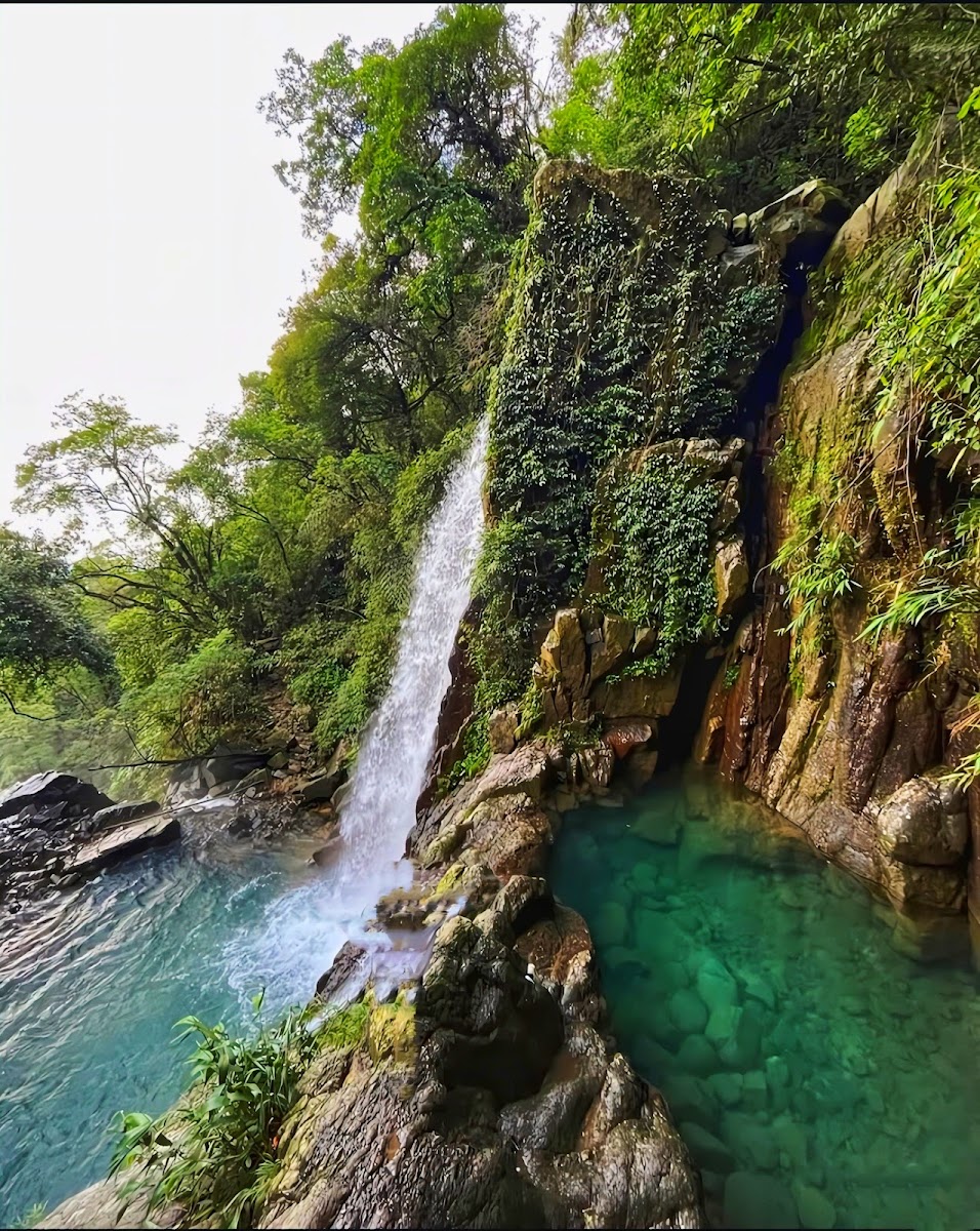 Pung lyer falls - Attractions in Meghalaya, Image 3 of 4