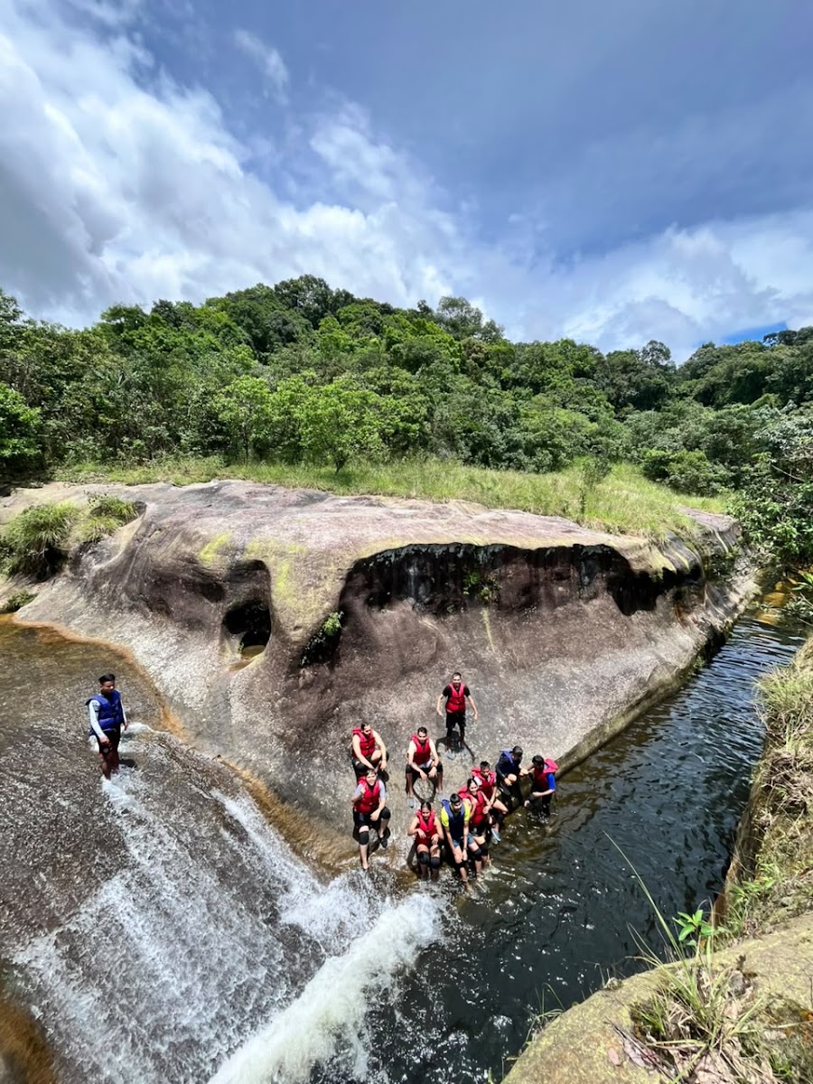 River Trekking point - Viewpoints in Meghalaya, Image 3 of 4
