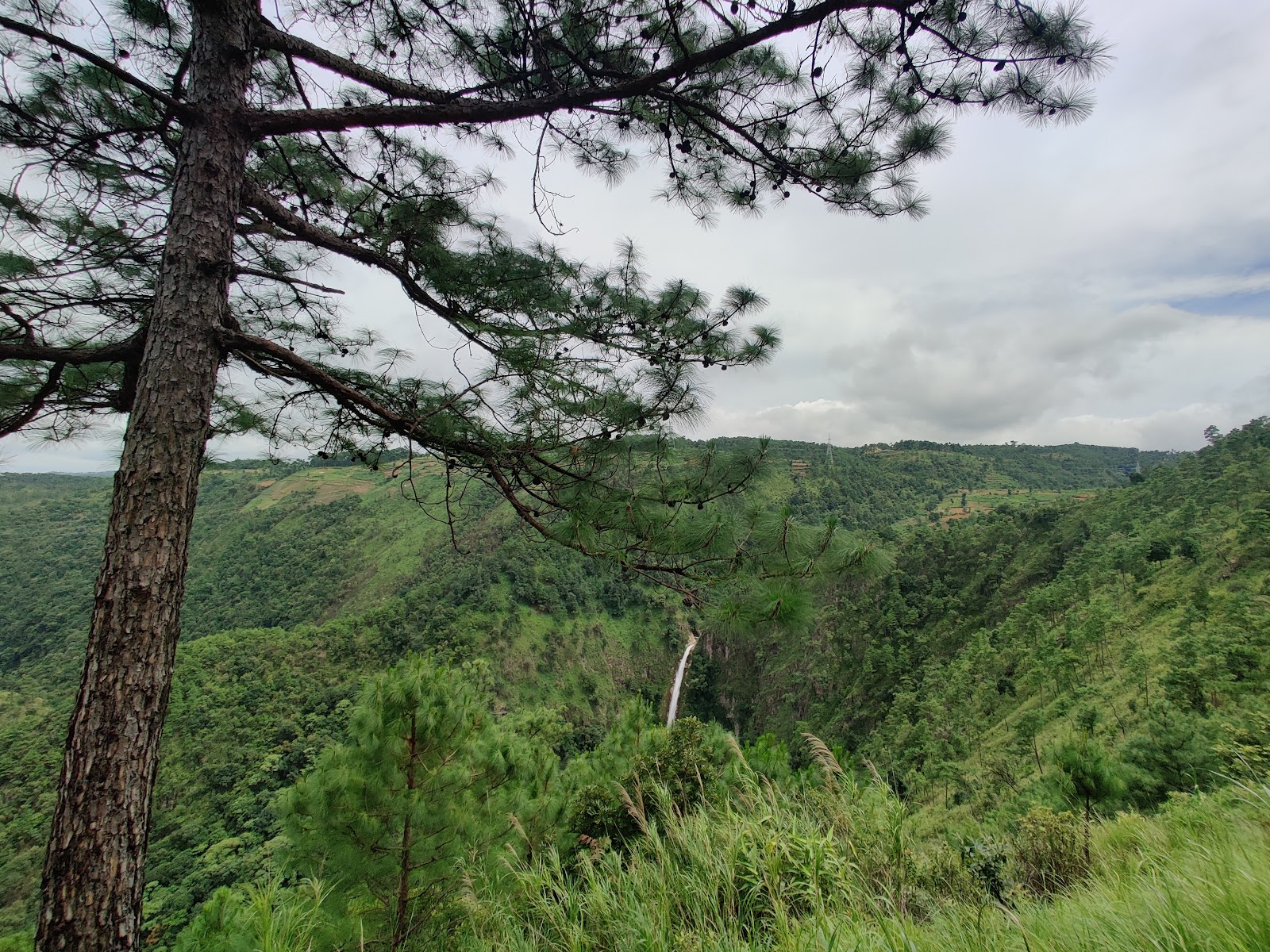 Sweet Falls - Attractions in Meghalaya, Image 3 of 4