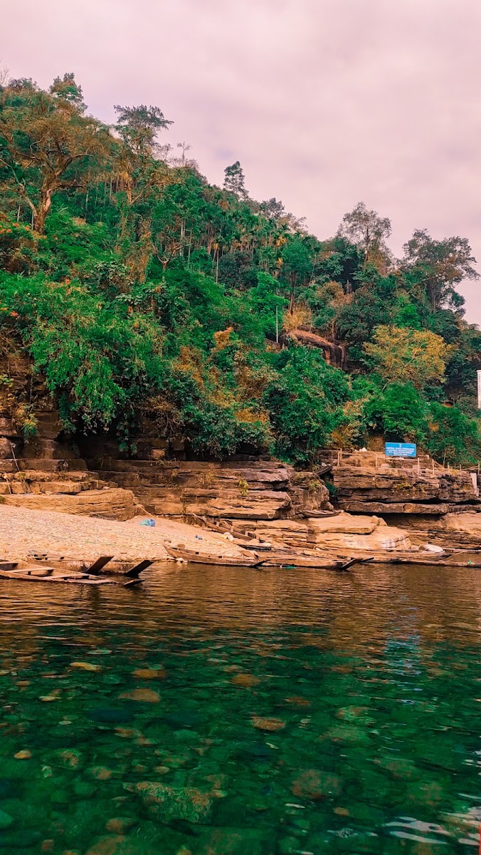 Wah Umngot - Waterfalls in Meghalaya, Image 4 of 4