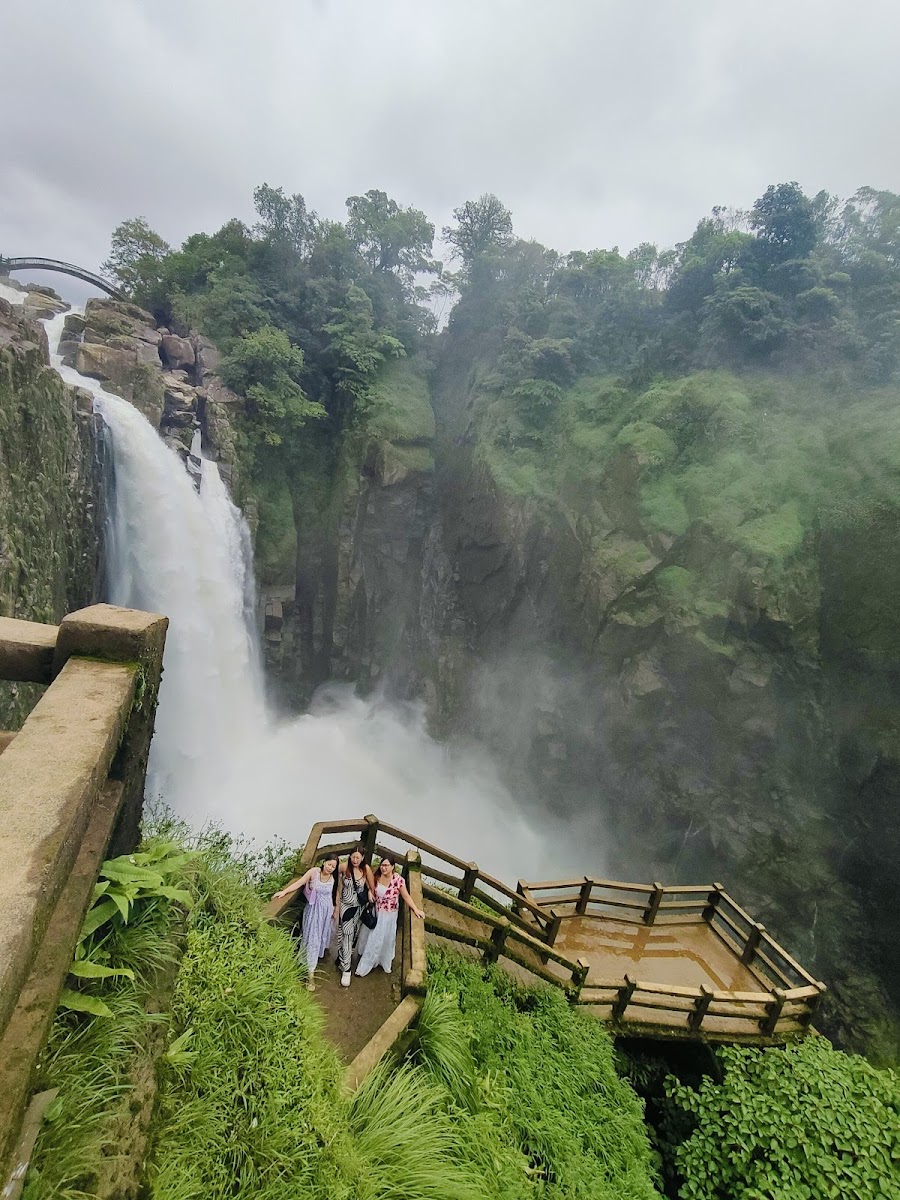 Weinia Falls - Waterfalls in Meghalaya, Image 4 of 4