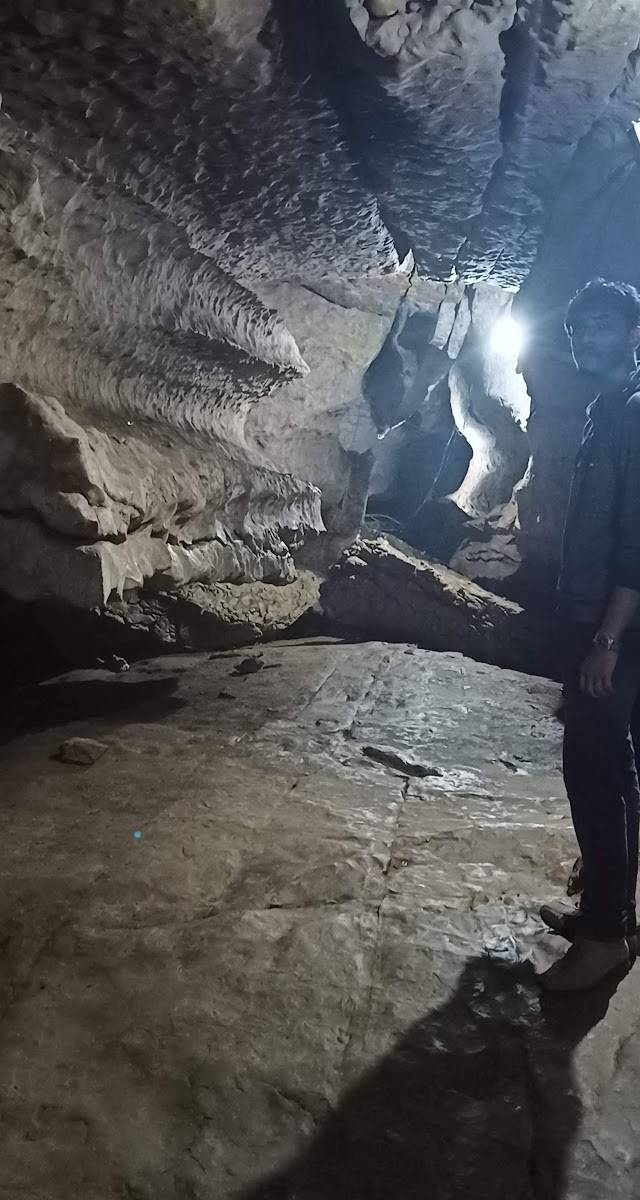 Arwah-Lumshynna Cave Viewpoint, Sohra, Meghalaya