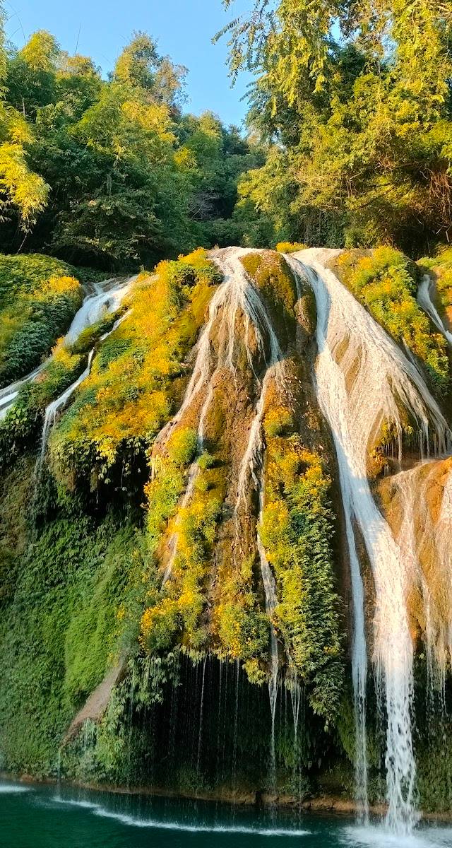 Khaddum Pieltleng Falls, Khaddum, Meghalaya