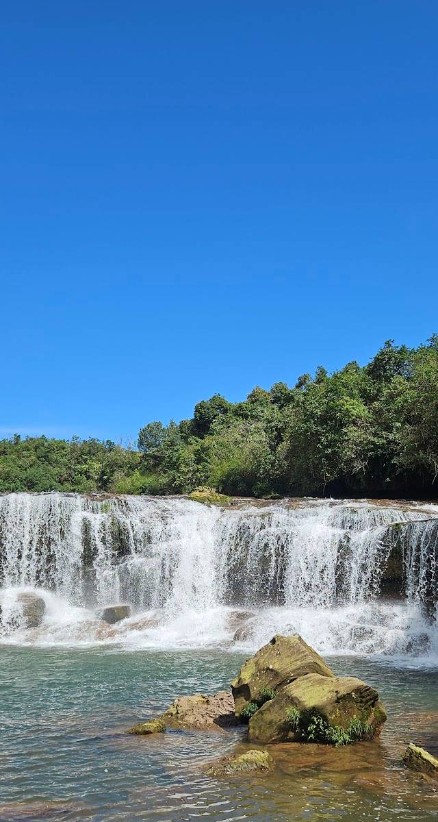 Mawsawa Falls, Sohra, Meghalaya