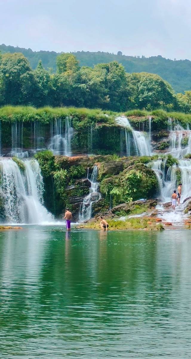 Wahrashi Falls (Syntung), Syntung, Meghalaya