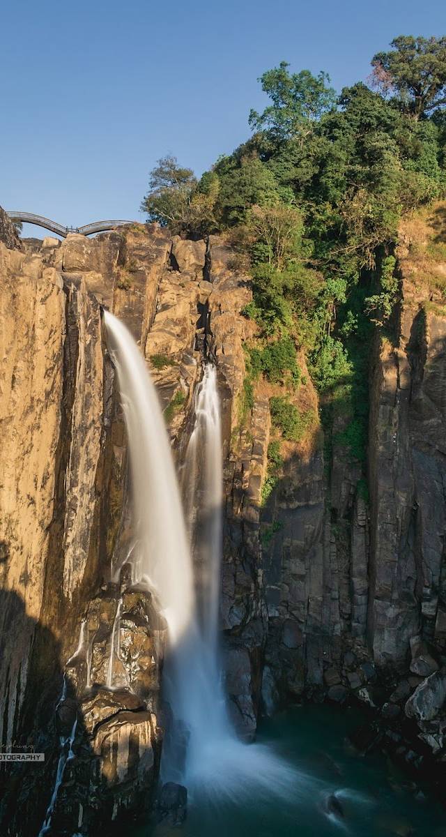 Weinia Falls, Nongkhnum Road, Meghalaya